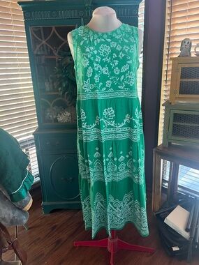 J. Jill Green and White Sleeveless Floral Maxi Dress